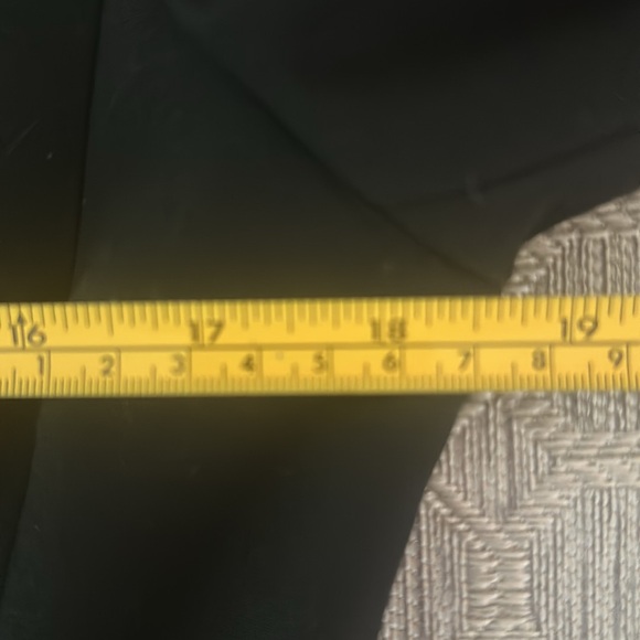 🆕 Ann Taylor Classic Double V Collarless Jacket.  Black. Size 6.  NWT. - Picture 12 of 15